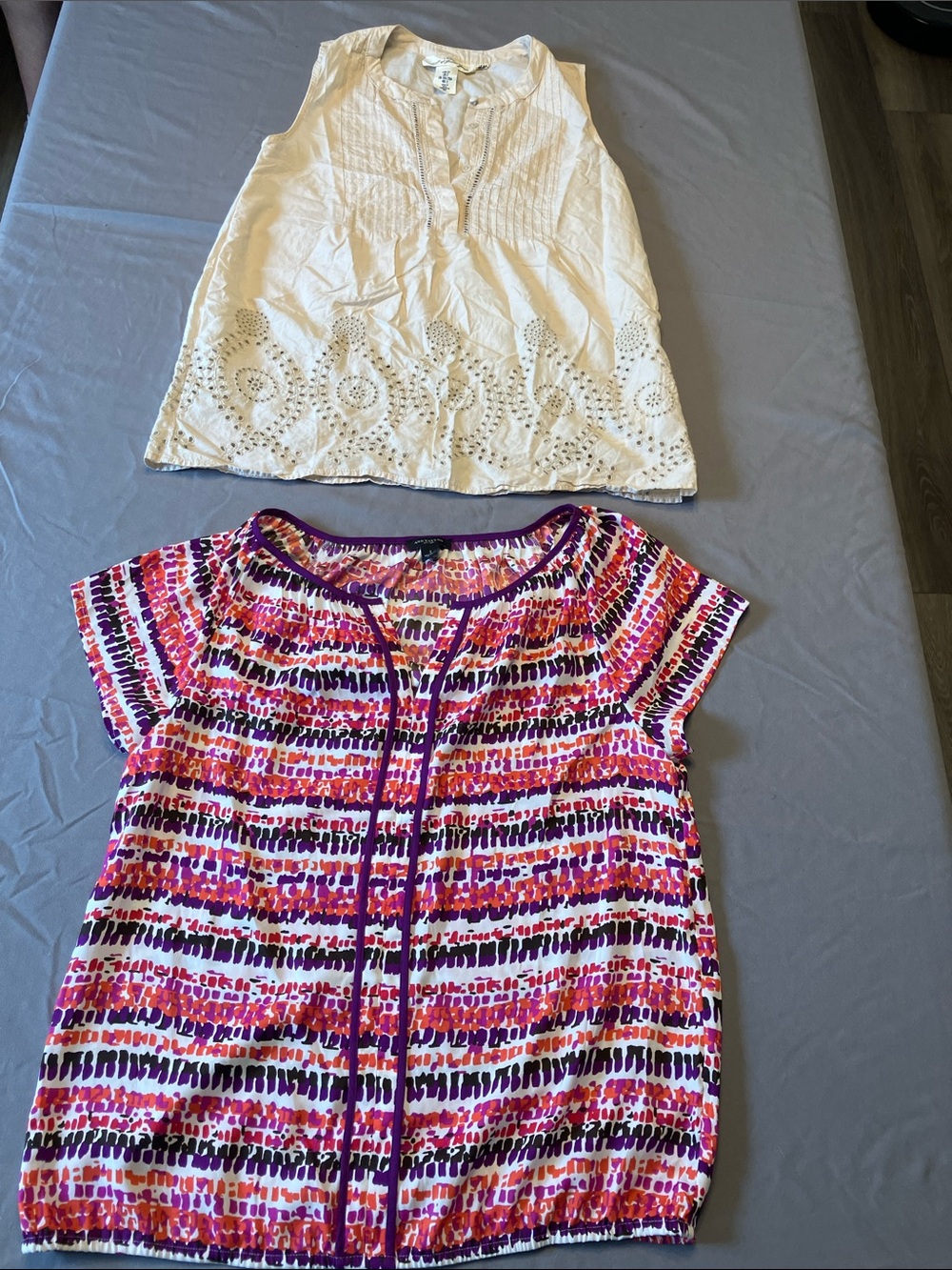 Vibrant Short-Sleeve Printed Blouse with Purple Trim and Cream Shirt Bundle of 2